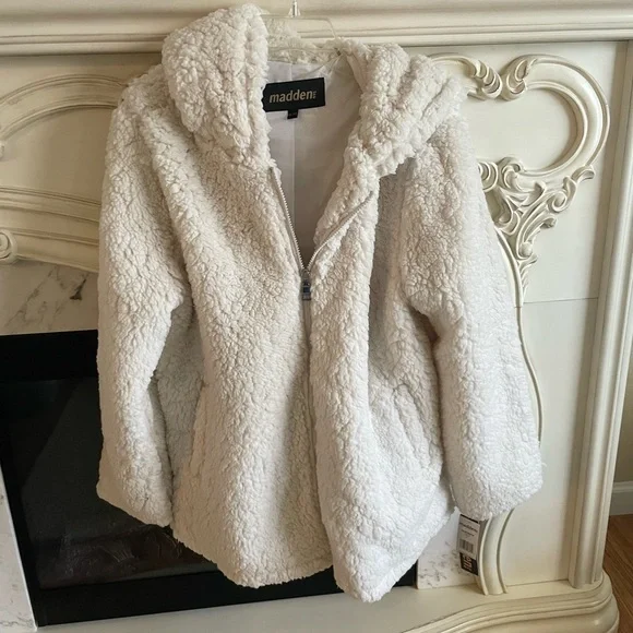 Madden NYC Cozy Cream Sherpa Coat - Picture 2 of 4